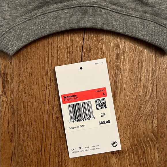NWT Nike One Dri-FIT Crewneck Sweatshirt - Picture 9 of 9